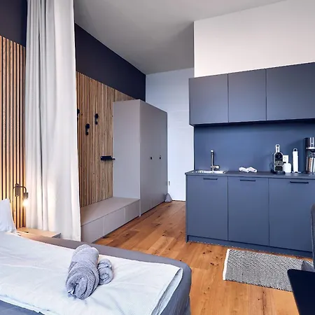 Apartment Seeglueck Hafenblick - Stilvolle Direkt Am Und Faehrhafen In Konstanz, In Der Naehe Der Universitaet