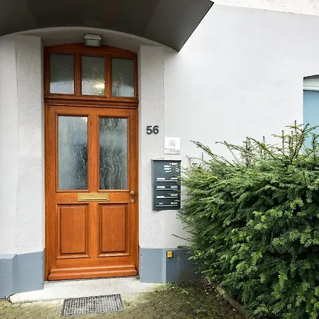 Seeglueck Hafenblick - Stilvolle Direkt Am Und Faehrhafen In Konstanz, In Der Naehe Der Universitaet Apartment *