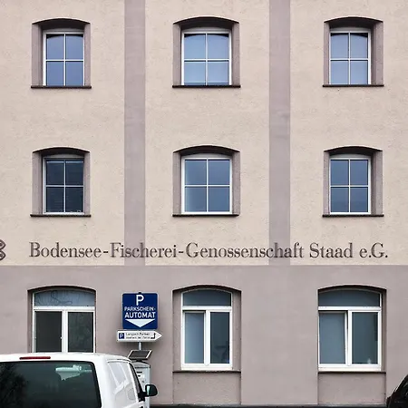 Apartment Seeglueck Hafenblick - Stilvolle Direkt Am Und Faehrhafen In Konstanz, In Der Naehe Der Universitaet Konstanz