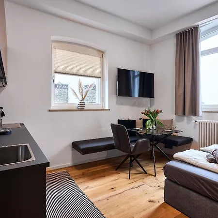 Apartment Seeglueck Hafenblick - Stilvolle Direkt Am Und Faehrhafen In Konstanz, In Der Naehe Der Universitaet