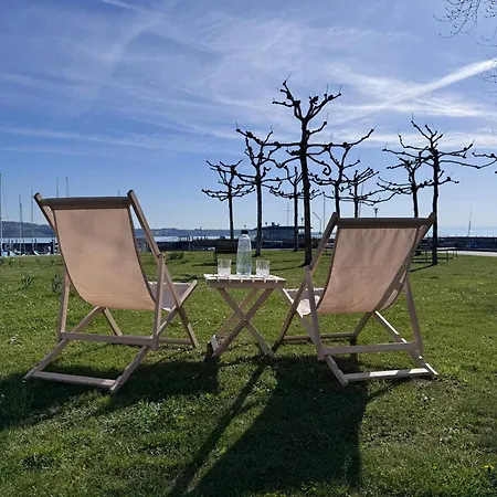 Seeglueck Hafenblick - Stilvolle Direkt Am Und Faehrhafen In Konstanz, In Der Naehe Der Universitaet *
