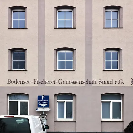 Apartment Seeglueck Hafenblick - Stilvolle Direkt Am Und Faehrhafen In Konstanz, In Der Naehe Der Universitaet *