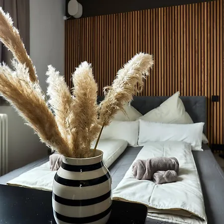 Seeglueck Hafenblick - Stilvolle Direkt Am Und Fährhafen In Konstanz, In Der Nähe Der Universität Apartment