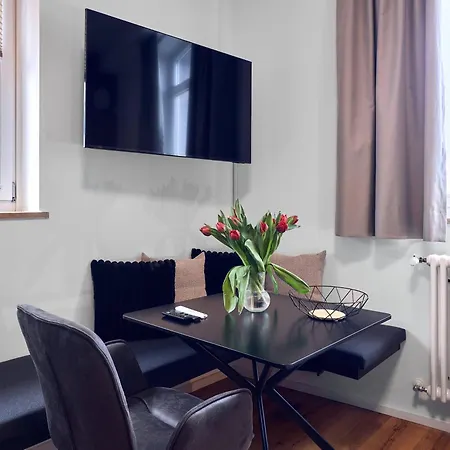 Seeglueck Hafenblick - Stilvolle Direkt Am Und Faehrhafen In Konstanz, In Der Naehe Der Universitaet דירה