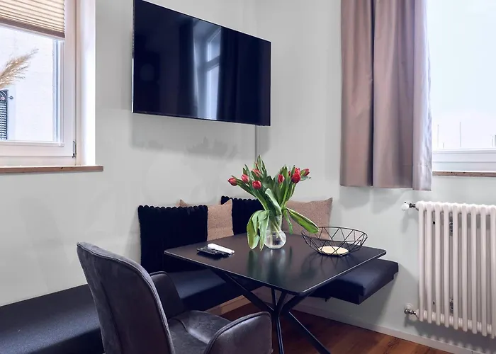 Seeglueck Hafenblick - Stilvolle Direkt Am Und Fährhafen In Konstanz, In Der Nähe Der Universität Apartment